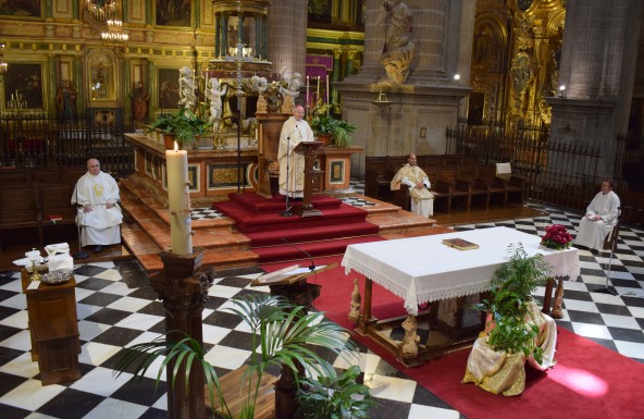 La Catedral de Jaén celebra, con alegría, la resurrección de Cristo