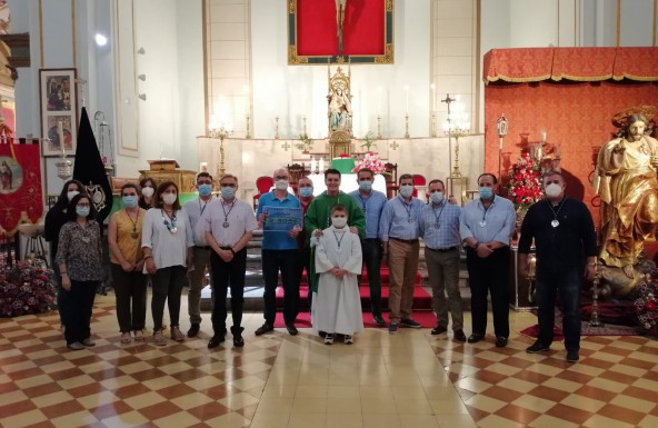 La Cofradía del Divino Maestro dona más de 2.500€ a Cáritas de La Merced para la atención a los niños y las familias necesitadas del barrio