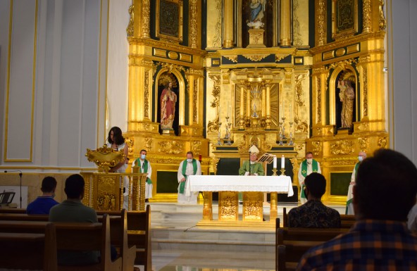 Don Amadeo inaugura, con una Eucaristía, las Jornadas de Reflexión y Animación Misionera que acoge el Seminario
