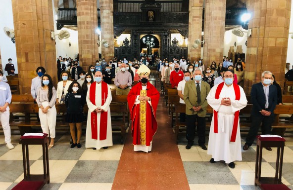El Obispo preside las Confirmaciones en la parroquia de San Miguel Arcángel de Andújar