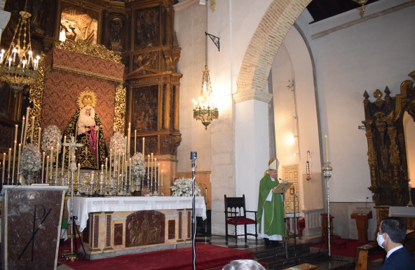 El Obispo preside el último día del triduo en honor a María Santísima  de las Siete Palabras