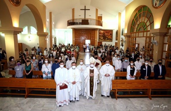 El Obispo confirma a medio centenar de jóvenes en la Parroquia de San Francisco de Asís de Villacarrillo