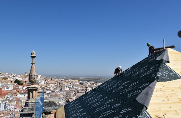 Los trabajos de remodelación de los tejados de la Catedral superan el 50 por ciento de ejecución
