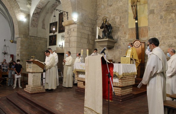 D. Juan Raya toma posesión como nuevo párroco de Santa María Magdalena de Jaén