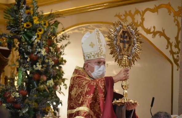 Monseñor Rodríguez Magro abre el quinario en honor a la Santísima y Vera Cruz de Caravaca de la Cruz