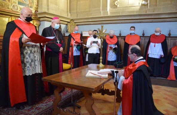 El Obispo preside la toma de posesión de D. Antonio Lara como nuevo Canónigo de las Catedrales de Jaén y de Baeza