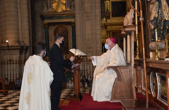 El Obispo preside la Eucaristía en honor a los Ángeles Custodios, patronos de la Policía