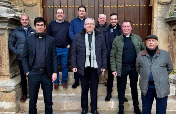 Los sacerdotes del arciprestazgo de Segura se reúnen con el Obispo