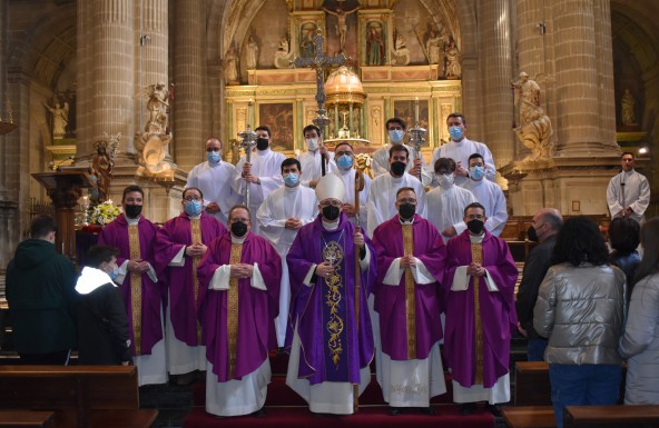 Los seminaristas celebran junto al Obispo la Jornada del Seminario 2022