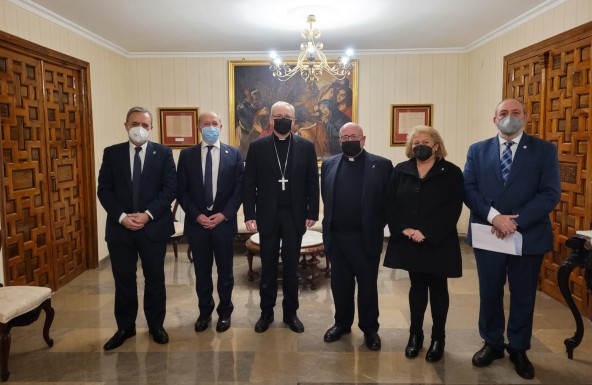 El Obispo de Jaén recibe a la Junta de Gobierno de Ntro. Padre Jesús Nazareno