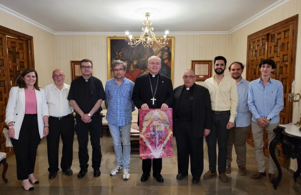 La Cofradía de la Virgen de la Fuensanta se reúne con el Obispo de Jaén