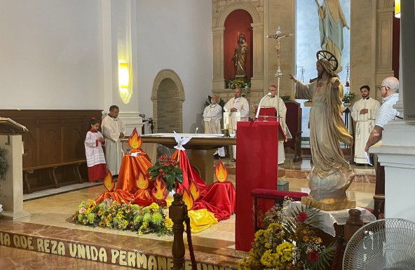 Confirmaciones en la parroquia Divina Pastora de Andújar