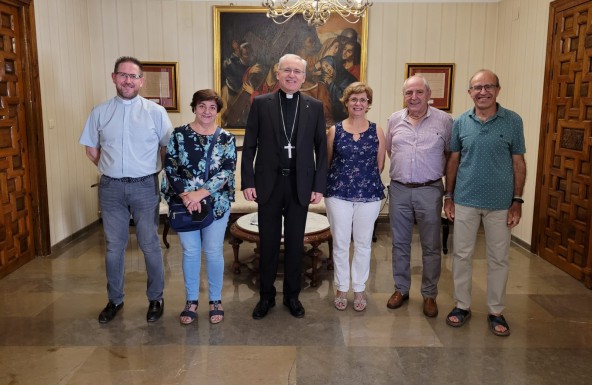 Presentación de ACG Jaén al Obispo de la Diócesis