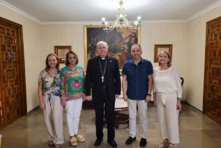 Presentación de Talleres de Oración y Vida al Obispo de Jaén