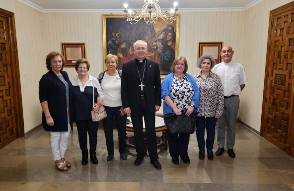El Equipo Diocesano de la Renovación Carismática se reúne con el Obispo