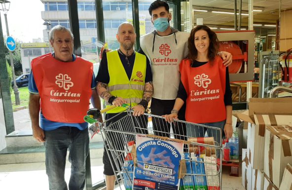Unos 300 voluntarios participan en Jaén en la Gran Recogida de Alimentos de Cáritas