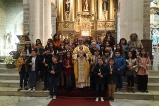 Renovación de promesas bautismales en la parroquia de San Juan Evangelista de Mancha Real