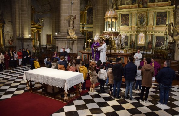 La Iglesia de Jaén acoge, con alegría, a los catecúmenos en el primer domingo de Cuaresma