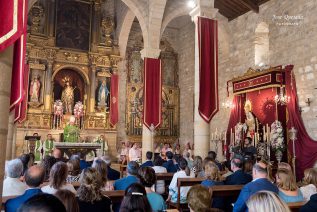 Monseñor Chico Martínez preside la Fiesta de Estatutos de la Cofradía de la Humildad de Baeza