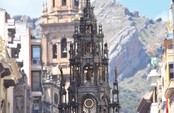 Iglesia en Jaén 690: «La Eucaristía fuente de transformación del mundo»