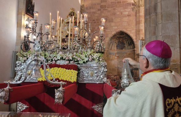 El Obispo preside la misa de acción de gracias ante la Virgen de Zocueca