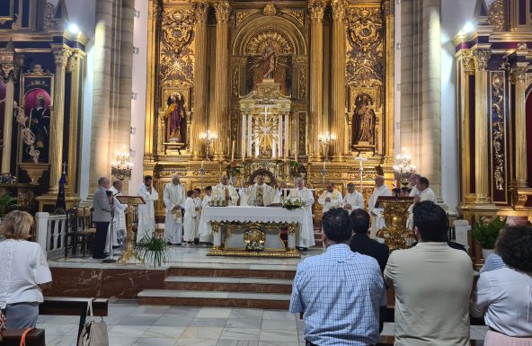 D. Joaquín Rafael Robles toma posesión como párroco de Sabiote