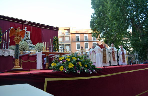 Don Sebastián participa en el centenario de la patrona de Guadix, la Virgen de las Angustias