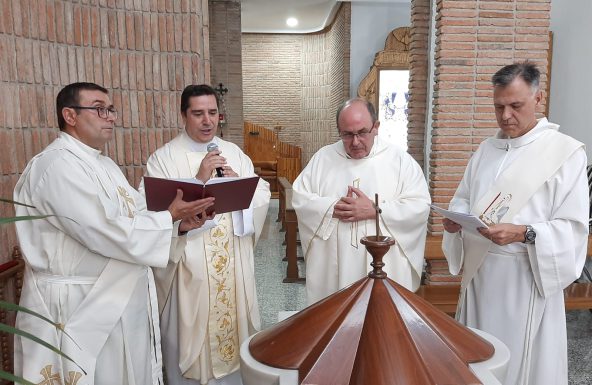 San Juan de la Cruz despide a D. Francisco de la Torre y da la bienvenida a D. Pedro Montesinos