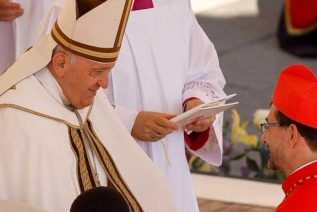 El Papa Francisco crea Cardenal al jiennense José Cobo