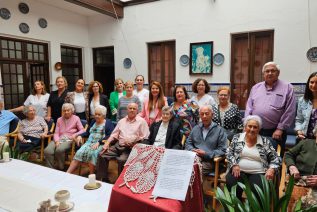 La Casa Hogar de Cáritas en Andújar celebra con una Eucaristía el Día de las Personas Mayores