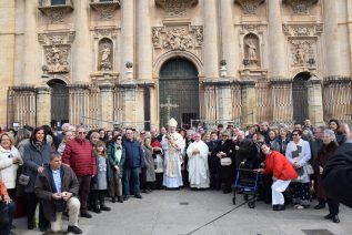 Las Familias, protagonistas en la Jornada de la Sagrada Familia y envío de D. Emilio Samaniego como misionero