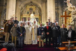 Los seminaristas se unen a los jóvenes en la Vigilia de la Inmaculada