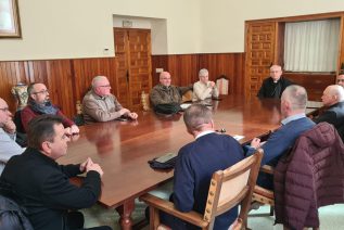 Los capellanes de hospital se reúnen, en la Casa de la Iglesia, para compartir experiencias