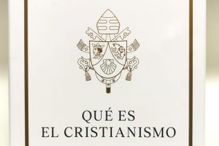 La Librería diocesana ofrece, entre sus novedades, «Qué es el cristianismo», del papa emérito Benedicto XVI