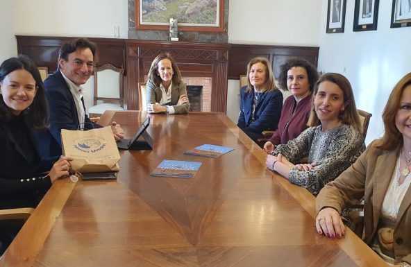 Manos Unidas se reúne con el alcalde de Jaén