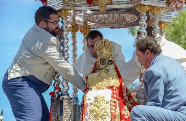 El cardenal arzobispo de Madrid preside la Misa romera de la Virgen de la Cabeza