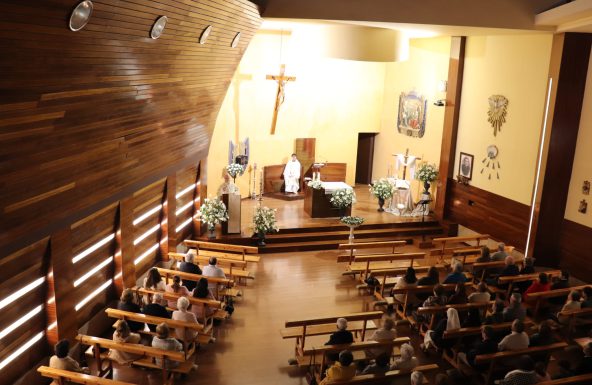 Fiesta de la parroquia de la Encarnación y firma del convenio con Caja Rural para la restauración de la Virgen del Carmen, en Mancha Real