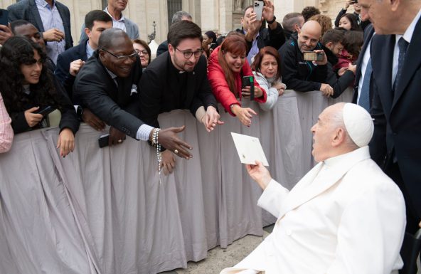 El Papa Francisco recibe una carta de apoyo de presos de Jaén