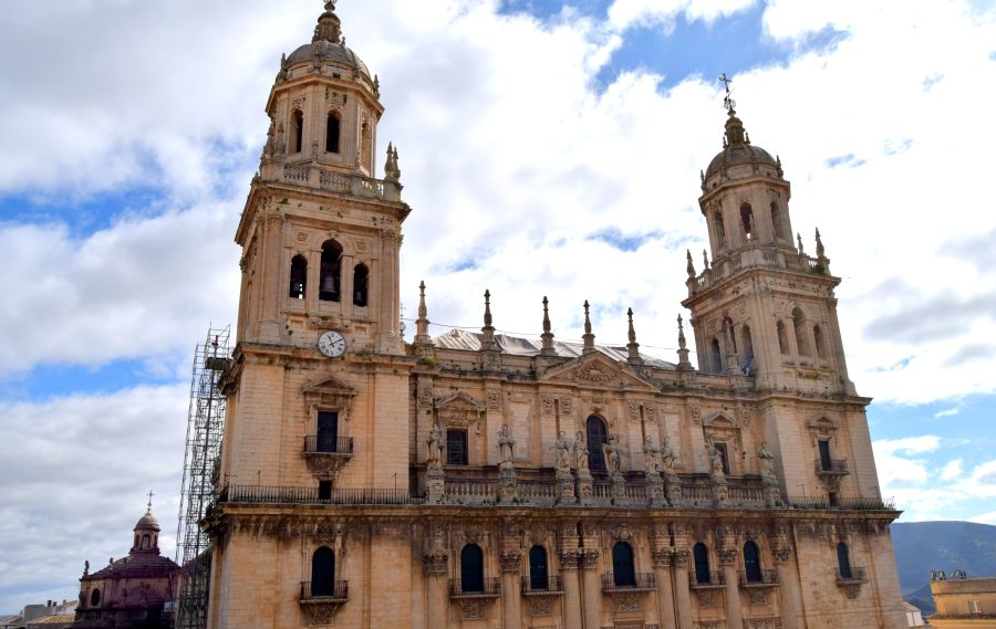 El Obispo nombra a diez nuevos canónigos para las Catedrales de Jaén y Baeza