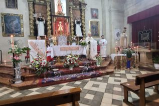 Don Sebastián celebra su ordenación episcopal con las Dominicas de Alcalá la Real