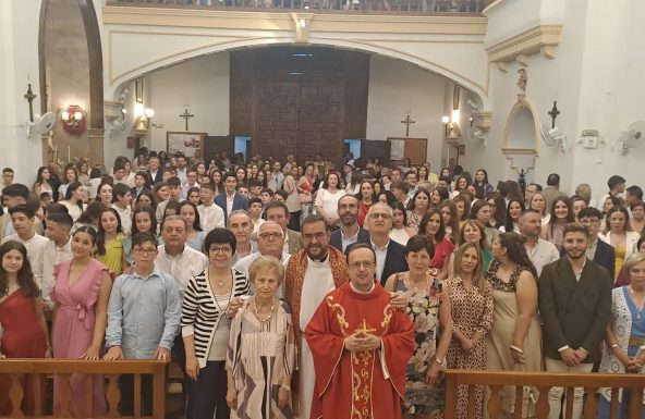 Confirmaciones en las comunidades cristianas de Arjona y Escañuela