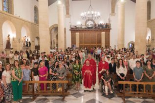 Celebración del Sacramento de la Confirmación en la parroquia de San Pedro de Torredonjimeno