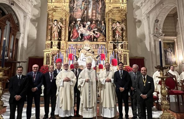 Don Sebastián concluye los actos extraordinarios con motivo de la coronación canónica de la Virgen de la Piedad de Sevilla