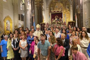 La Basílica Menor de San Ildefonso se viste de gala para celebrar, con profunda devoción, la fiesta en honor a la Divina Pastora de las Almas