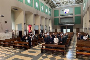 Miembros de Instituciones penitenciarias  y voluntarios de la Pastoral Penitenciaria y celebran el día de La Merced