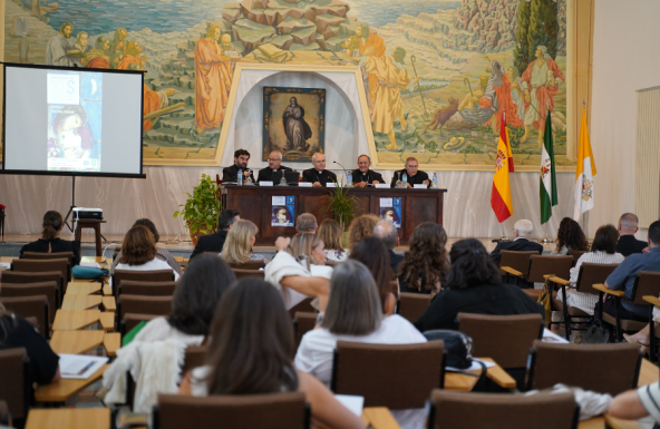 El Obispo inaugura en Granada un simposio sobre Derecho matrimonial y procesal canónico