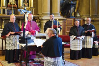 Iglesia en Jaén 704. Canónigos: Custodios de la liturgia, la palabra y el servicio a los fieles