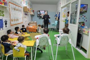 El Obispo visita el Centro de Educación Infantil Santo Rostro de Andújar