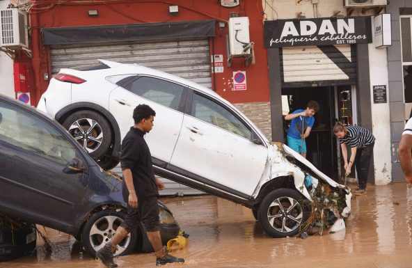 Cáritas activa una campaña para responder a la emergencia provocada por las graves inundaciones en Valencia y Albacete