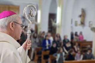 Visita Pastoral en las comunidades de Chilluévar y La Caleruela